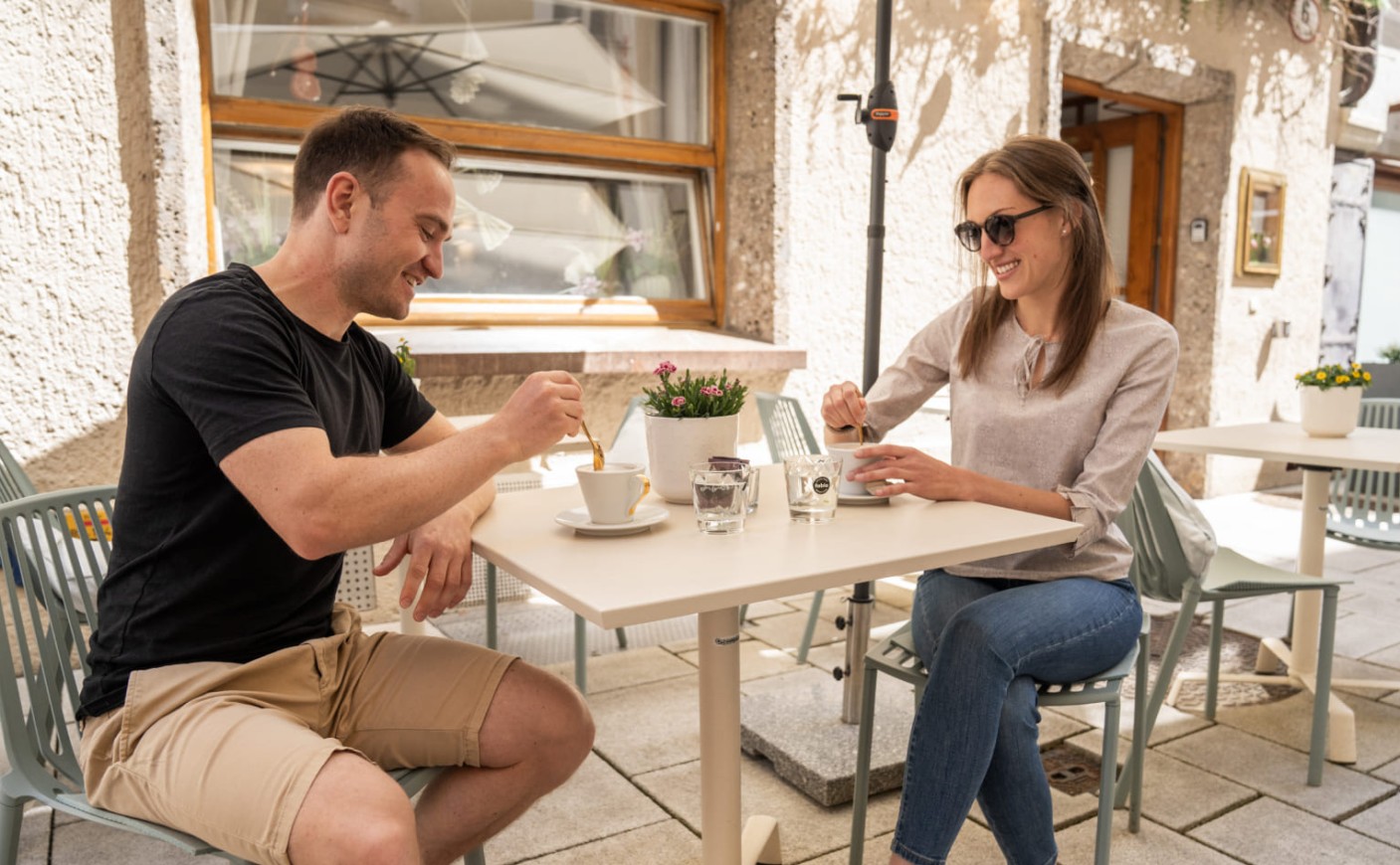 Genussvolle Auszeit auf der Terrasse der Fleischhaker Hotels